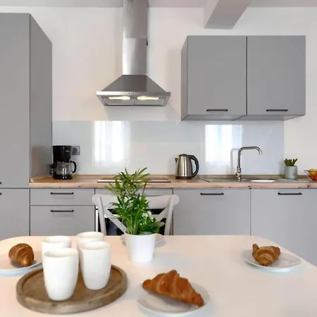 Zanet - Duplex With Sea View Apartment *