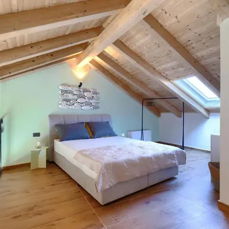 Zanet - Duplex With Sea View